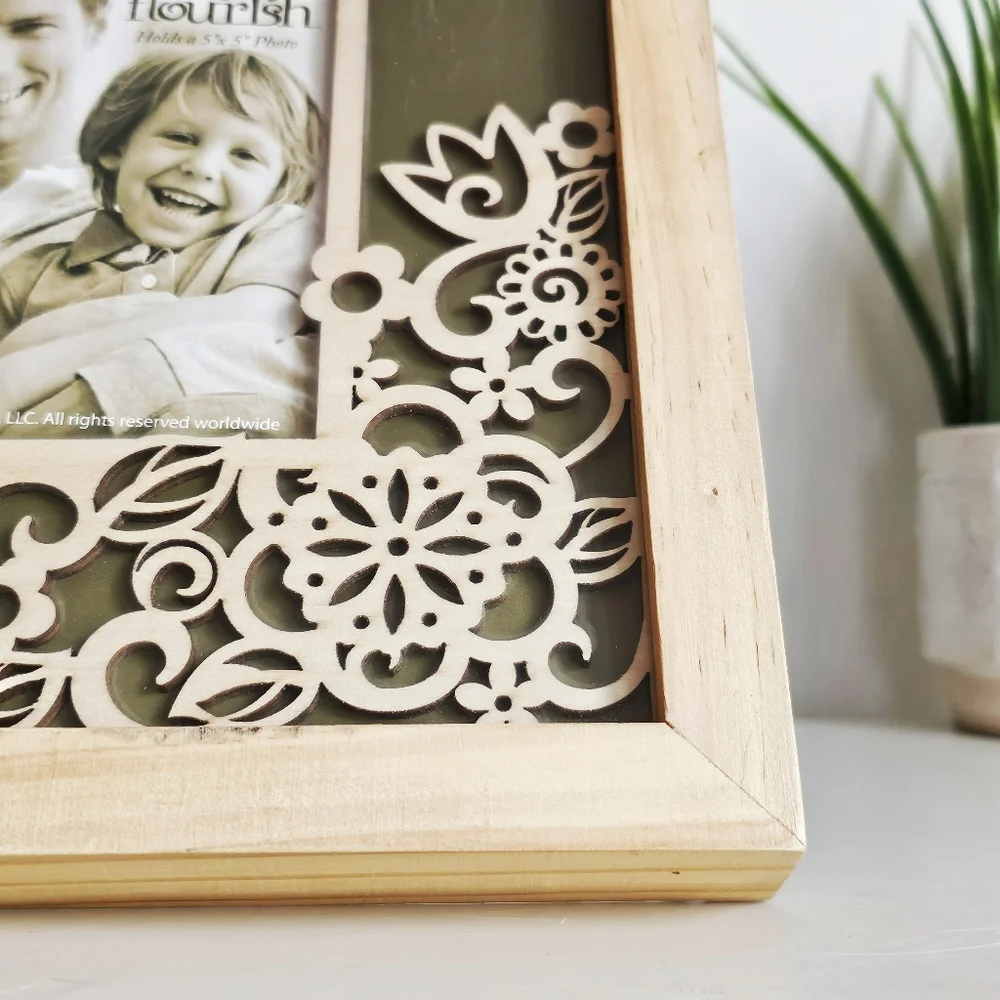 NEW Flourish By Enesco Laser Cut Wood Flower Picture Frame 2014